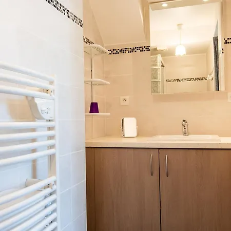 Confortable Avec Wifi, Au Coeur D'un Village Typique Pres De Berce - Fr-1-410-225 Сasa de vacaciones